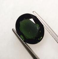 green tourmaline พลอยทัวมาลีน สีเขียว  พลอยมรกต พลอยเขียวส่อง อัญมณีสีเขียว เสริมดวง เสริมราศีพฤษก พลอยดิบ รับประกันพลอยแท้ มีใบเซอร์ แก้ชง เสริมวันเกิด ของขวัญ ราคาถูก