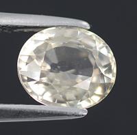 gemstone: เพทาย (Zircon) size: 8.1x7.1x4.5 carat: 2.66Ct.
