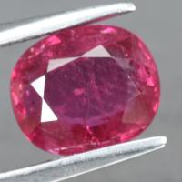 gemstone: ทับทิม-Ruby size: 8.7x7.8x3.5 carat: 2.31Ct.