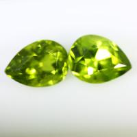 gemstone: เพอริดอท-Peridot size: 8.0X6.0 carat: 2.95Ct.