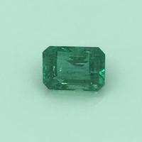  พลอยมรกต Emerald อัญมณีสีเขียว เสริมดวงวันพุธ เสริมราศีพฤษภา พลอยดิบ พลอยแท้ มีใบเซอร์ โคลัมเบีย แซมเบีย