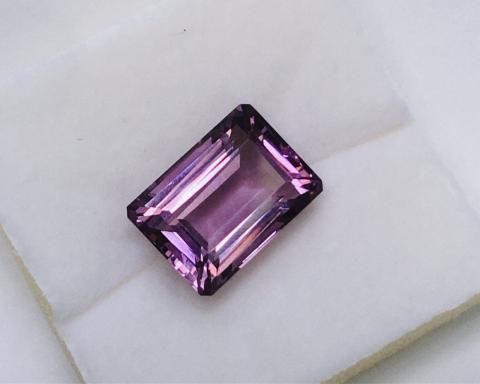 อเมทิสต์ amethyst หินสีม่วง อะเมทิสต์ หินเกิดเดือนกุมภาพันธ์ พลอยแท้เสริมดวง พลอยแท้ราคาโรงงาน แหวนพลอยอะเมทิสต์ ดูดวง รับทำเครื่องประดับ  เสริมราศี 