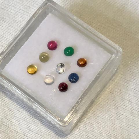 พลอยนพเก้าตามตำรา พลอยนพรัตน์ luckygemstone 9gems พลอยเสริมสิริมงคล noppakao อัญมณี พลอยนพเก้าแท้ 