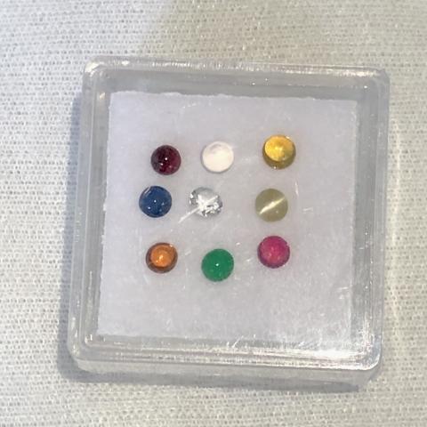 พลอยนพเก้าตามตำรา พลอยนพรัตน์ luckygemstone 9gems พลอยเสริมสิริมงคล noppakao อัญมณี พลอยนพเก้าแท้ 