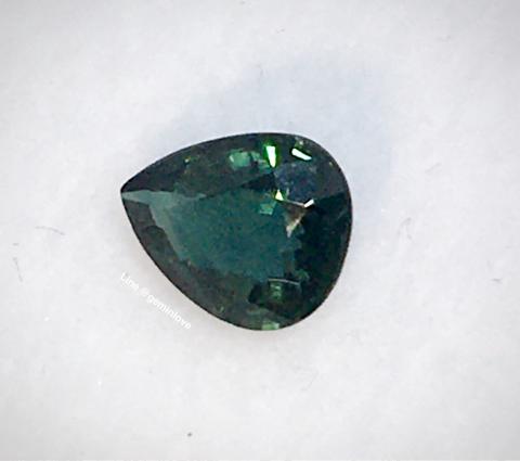 พลอยเขียวส่อง พลอยมรกต สีเขียว ดูดวง เสริมดวง โชคลาภ แหวน วันพุธ แก้ชง เสริมราศีพฤษ green sapphire พลอยแท้ emerald มีใบรับประกัน พลอยจันทบุรี