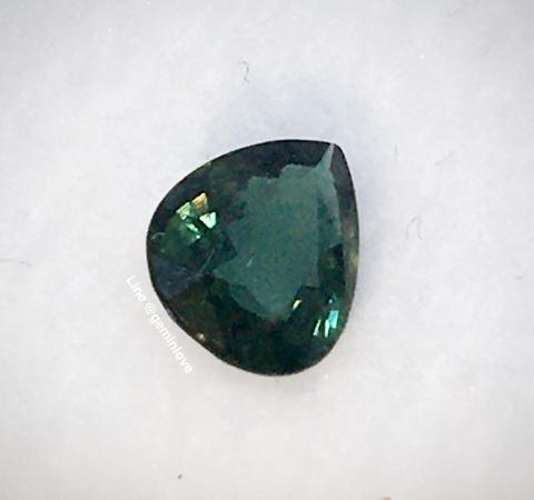 พลอยเขียวส่อง พลอยมรกต สีเขียว ดูดวง เสริมดวง โชคลาภ แหวน วันพุธ แก้ชง เสริมราศีพฤษ green sapphire พลอยแท้ emerald มีใบรับประกัน พลอยจันทบุรี