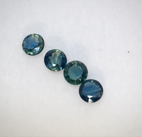 พลอยเขียวส่อง พลอยมรกต สีเขียว ดูดวง เสริมดวง โชคลาภ แหวน วันพุธ แก้ชง เสริมราศีพฤษ green sapphire พลอยแท้ emerald มีใบรับประกัน พลอยจันทบุรี