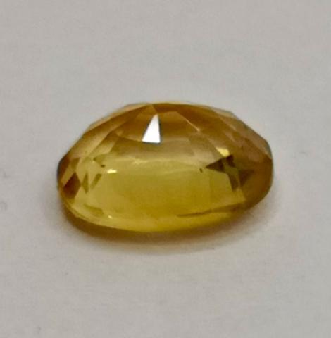 Citrine  yellow natural gemstone พลอย ซิทริน อัญมณี แก้ชง เสริมดวง ดูดวง  สีเหลือง ทอง พลอยบุษราคัม เสริมราศี