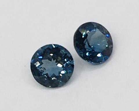 London Blue Topaz สีน้ำเงิน อัญมณี วันศุกร์ พลอย เสริมราศี วันเกิด เสริมดวง ดูดวง ต่างหู บลูโทแพส โทพาส หัวแหวน จึ้ พลอยไพลิน ring earring bracelet
