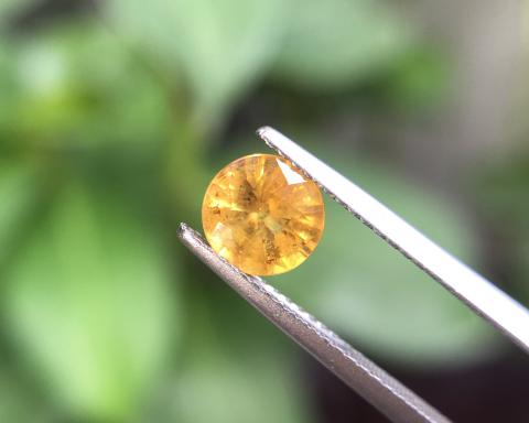 yellow sapphire earring ต่างหูพลอยบุษราคัม บางกะจะ จันทบุรี ring pendant เสริมดวง ดูดวง แก้ชง  แหวน พลอยแท้ บุษย์น้ำเพชร geminlove