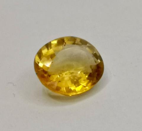 Citrine  yellow natural gemstone พลอย ซิทริน อัญมณี แก้ชง เสริมดวง ดูดวง  สีเหลือง ทอง พลอยบุษราคัม เสริมราศี