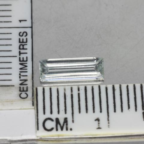 aquamarine พลอยแท้ อะความารีน สีฟ้าอ่อน เสริมดวง แก้ชง ดูดวง  พลอยธรรมชาติ  natural gemstone ราศีมีน สีฟ้าอ่อน เสริมดวง แก้ชง ดูดวง  พลอยธรรมชาติ  natural gemstone ราศีมีน