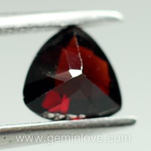 garnet พลอยโกเมน สีแดง พลอยแท้ เดือนมกราคม การ์เน็ต แหวน พลอยไทย  สร้อย แก้ชง ดูดวง เสริมดวง ราศีมกรา