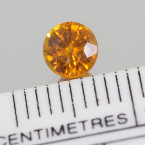 yellow sapphire พลอยบุษราคัม บางกะจะ จันทบุรี  เสริมดวง ดูดวง แก้ชง สีเหลือง แหวน พลอยแท้ พลอยสีเหลือง บุษย์น้ำเพชร พลอยดิบ