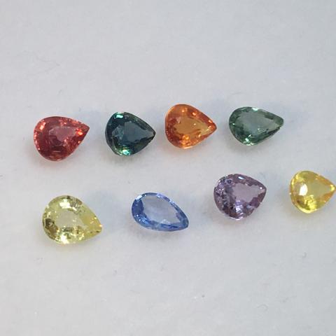 พลอยไพลิน พลอยทับทิม พลอยบุษราคัม พลอยมรกต พลอยซัฟไฟร์ sapphire blue green orange  pink พลอยแท้ เผาเก่า มีใบเซอร์ พลอยเสริมราศี