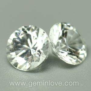 White Zircon พลอยเพทายขาวเหลี่ยมเพชร พลอยแท้ อัญมณีสีขาว ดูดวง เสริมดวง พลอยดิบ เพชร ราศี เมษ แหวนเพชร มีใบเซอร์ฯ