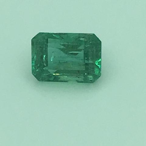  พลอยมรกต Emerald อัญมณีสีเขียว เสริมดวงวันพุธ เสริมราศีพฤษภา พลอยดิบ พลอยแท้ มีใบเซอร์ โคลัมเบีย แซมเบีย