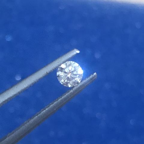 เพชรแท้ เพชรน้ำร้อย เพชรมีใบเซอร์ diamond แหวนเพชร 20 ตัง แหวนหมั้น แหวนแต่งงาน รับทำตัวเรือนเครื่องประดับ เพชรแท้ราคาส่ง