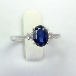 Blue Sapphire Ring แหวน พลอยแท้ พลอยไพลิน จันทบุรี อัญมณี สีน้ำเงิน  ราศีกันย์ เสริมดวง แก้ชง ดูดวง ต่างหูพลอย