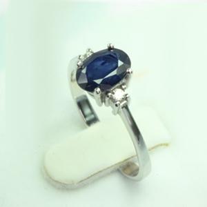 Blue Sapphire Ring แหวน พลอยแท้ พลอยไพลิน จันทบุรี อัญมณี สีน้ำเงิน  ราศีกันย์ เสริมดวง แก้ชง ดูดวง ต่างหูพลอย