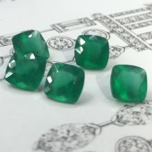 g1-597-28 green agate agate อัญมณีสีเขียว พลอยเขียวส่อง พลอยมรกต เสริมดวง ดูดวง ราศีพฤษ green sapphire emerald ราคาถูก ของแท้