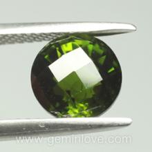 Chrome Green Tourmaline พลอยทัวร์มาลีนสีเขียว พลอยมรกต ราศีพฤษ เสริมดวง วันพุธ ดูดวง พลอยแท้ พลอยดิบ