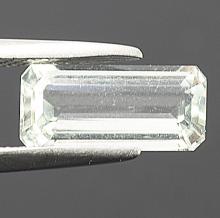 gemstone: อะคัวมารีน-Aquamarine size: 11.0x5.3x3.7  carat: 1.68Ct.