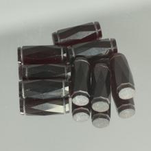 gemstone: โกเมน-Garnet size: 11x4 carat: 21.10Ct.