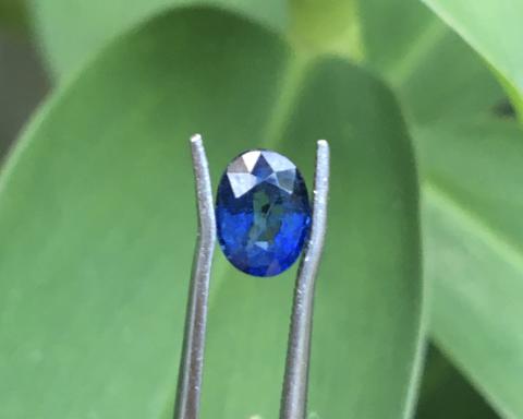 Blue Sapphire Ruby  กำไล สร้อยข้อมือ พลอยแท้ราคาถูก พลอยไพลิน   จันทบุรี อัญมณีสีน้ำเงิน  ราศีกันย์ เสริมดวง แก้ชง ดูดวง สร้อยข้อมือ กำไล พลอยมีใบเซอร์