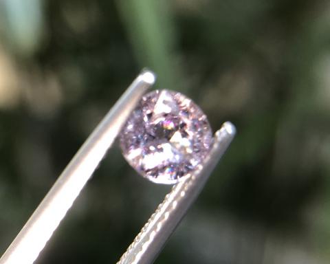 พลอยสปิเนล spinel พลอยพม่า พลอยดิบไม่เผา พลอยสีม่วงพาสเทล พลอยสีหวาน gemstone พลอยเสริมดวง พลอยแท้ราคาถูก