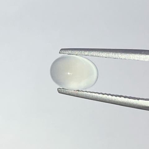 moonstone มูนสโตน พลอย มุกดาหาร พลอยตาแมว cat eye พลอยราศีเมถุน อัญมณี สีขาว เสริมดวง เสริมราศีเกิด พลอยแท้ 