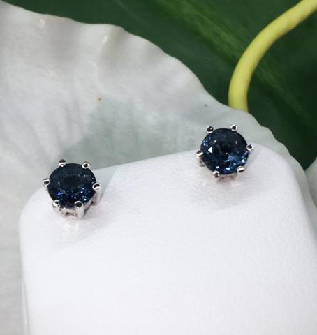 London Blue Topaz สีน้ำเงิน อัญมณี วันศุกร์ พลอย เสริมราศีกันย์ วันเกิด เสริมดวง ดูดวง ต่างหู บลูโทแพส โทพาส หัวแหวน จึ้ พลอยไพลิน ring earring bracelet พลอยแท้ มีใบเซอร์ฯ •