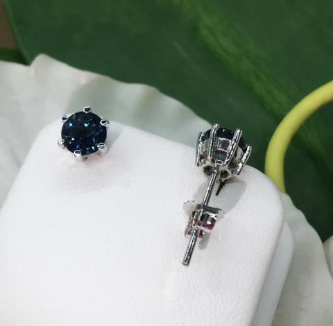 London Blue Topaz สีน้ำเงิน อัญมณี วันศุกร์ พลอย เสริมราศีกันย์ วันเกิด เสริมดวง ดูดวง ต่างหู บลูโทแพส โทพาส หัวแหวน จึ้ พลอยไพลิน ring earring bracelet พลอยแท้ มีใบเซอร์ฯ •
