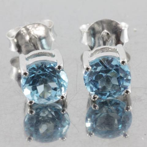 Blue topaz earring, diamond ต่างหูพลอยแท้  ดูดวง พลอยน้ำเงิน ต่างหูของขวัญ เสริมดวงวันศุกร์