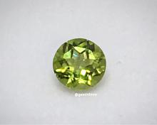 พลอยไม่เผา พลอยเพอริดอท peridot พลอยเสริมดวง แก้ชง ราศ๊สิงห์ พลอยแท้ พลอยสด วันพุธ หินนำโชค ดูดวง พลอยราคาโีรงงาน